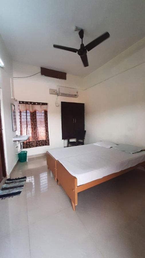 Zaina Tourist Home Kollam Exterior photo